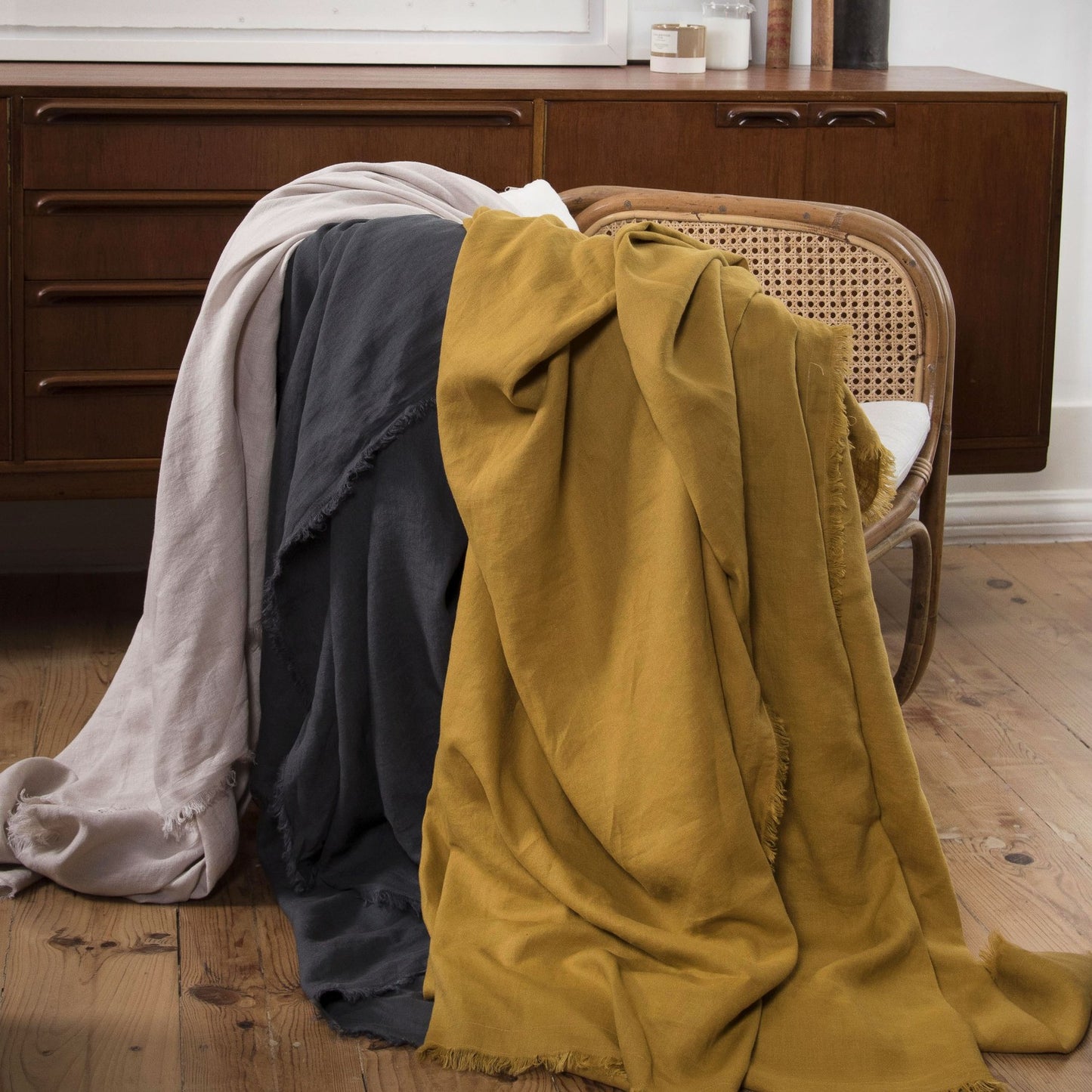 HORTENSE washed linen bedspread 180x260