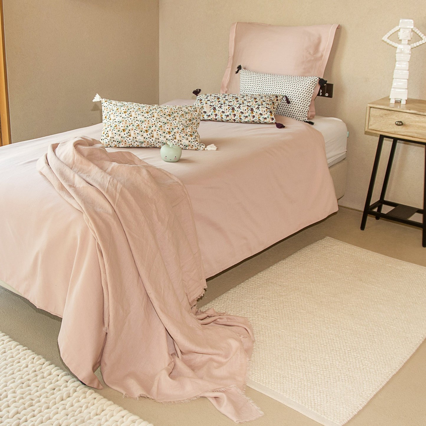 HORTENSE washed linen bedspread 180x260