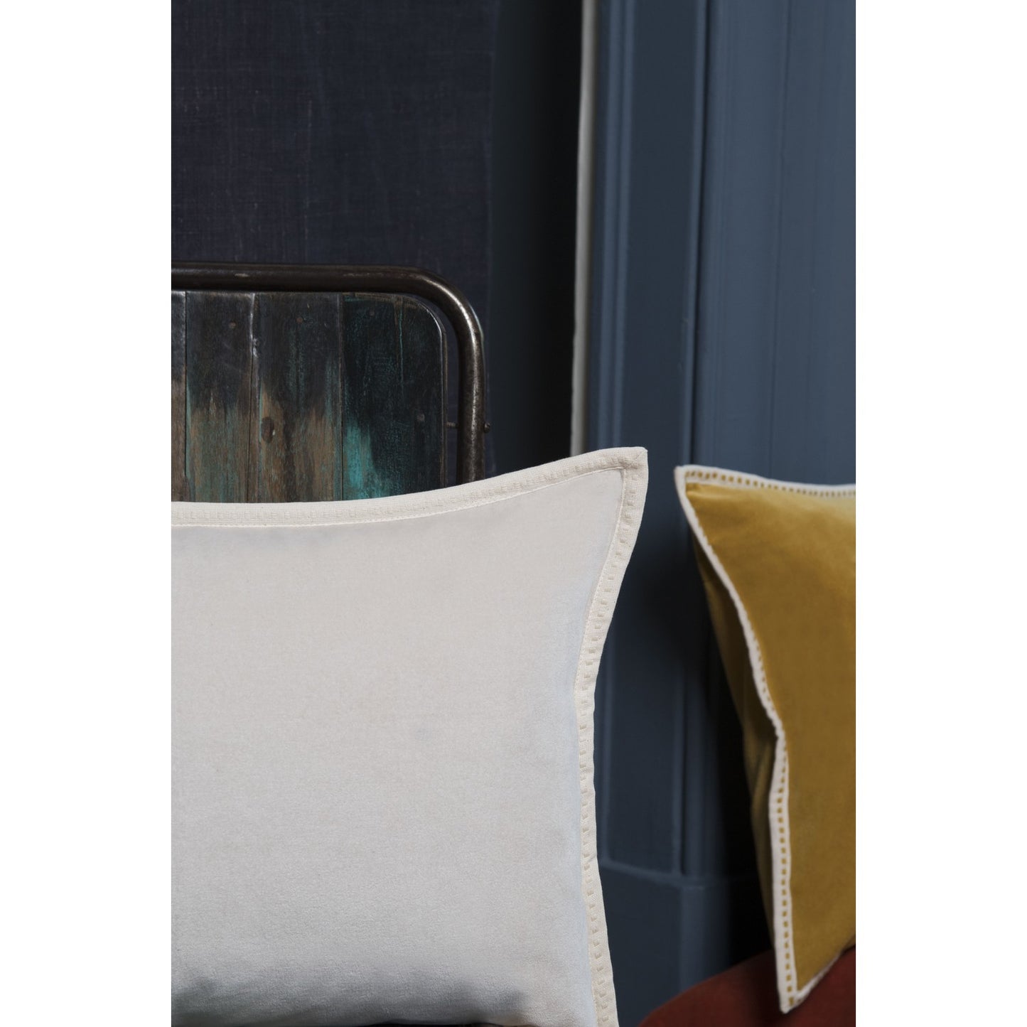 ERIN cotton velvet cushion 60x40