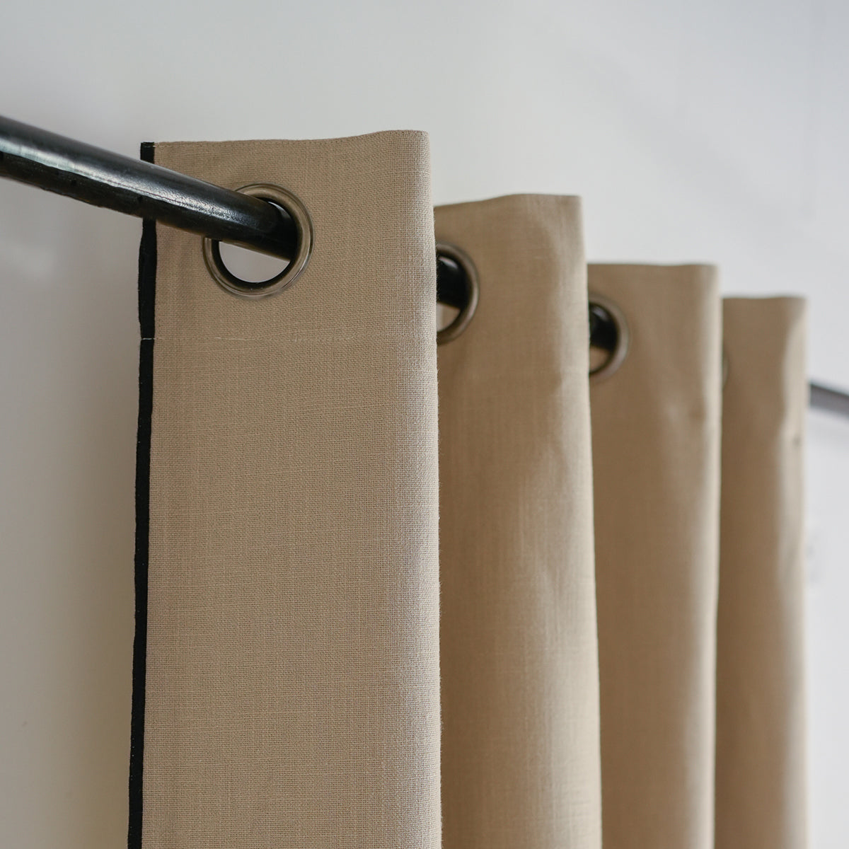 Eyelet curtain in washed linen ERNEST 140x260
