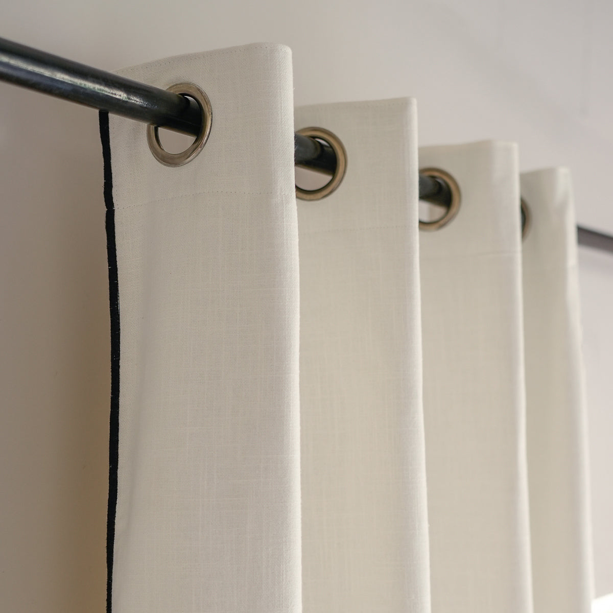 Eyelet curtain with cotton canvas 140x260 JULES