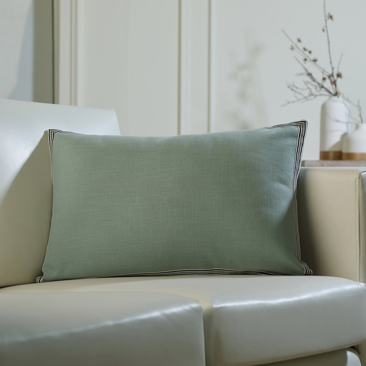 Cushion in cotton canvas VICTOR 60x40