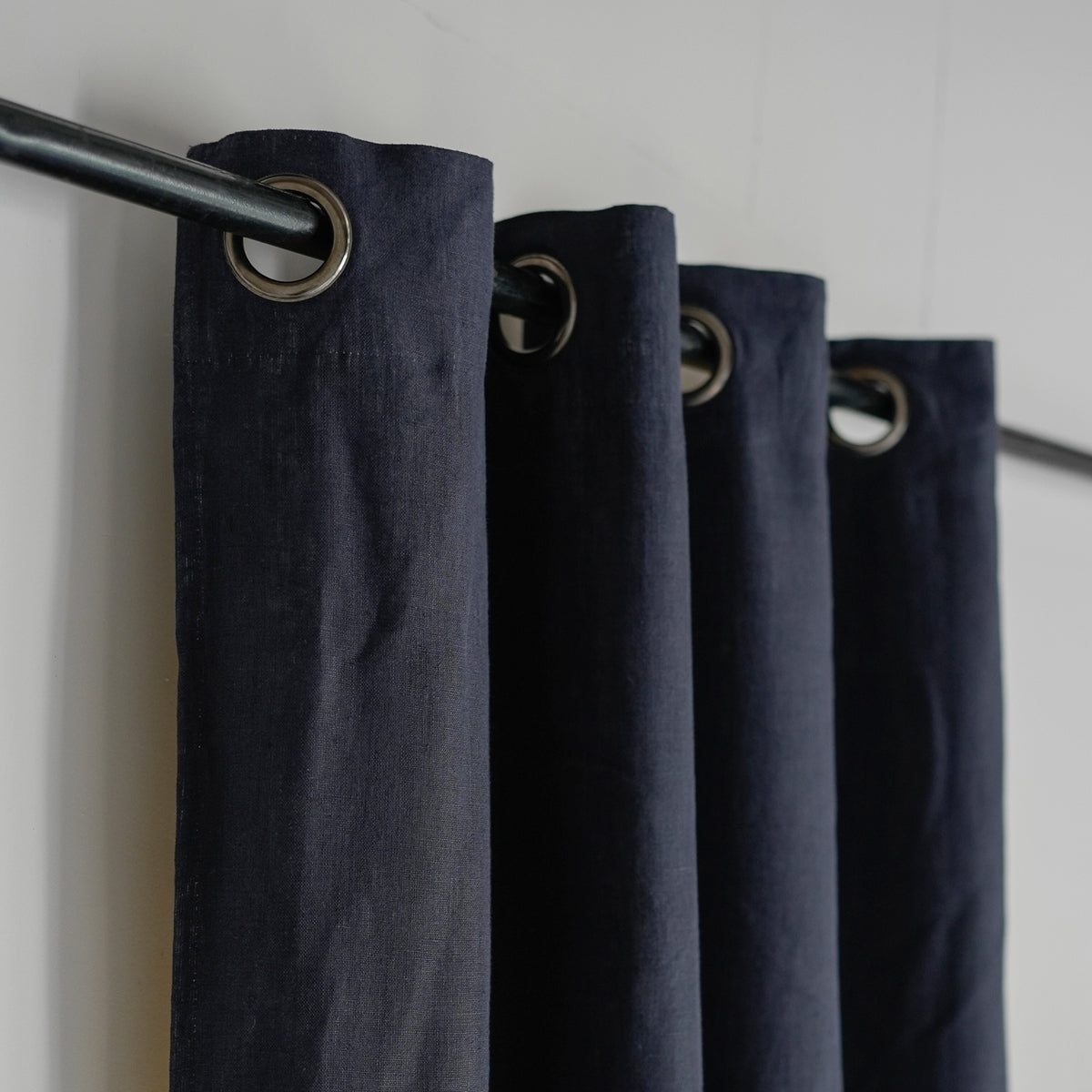 Eyelet curtain in washed linen 140x260 PAUL