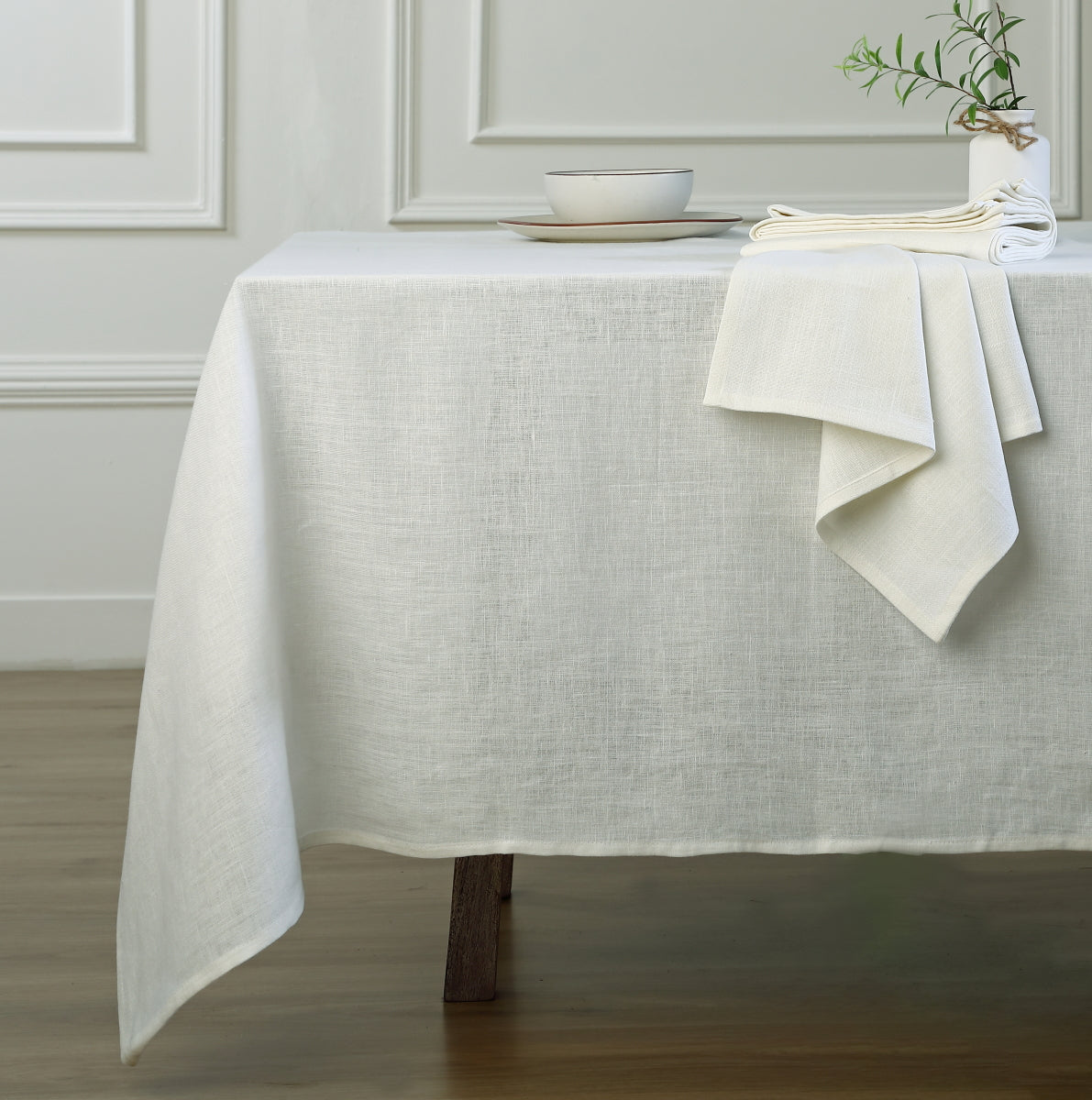 Tablecloth in washed linen 140x140 PAUL