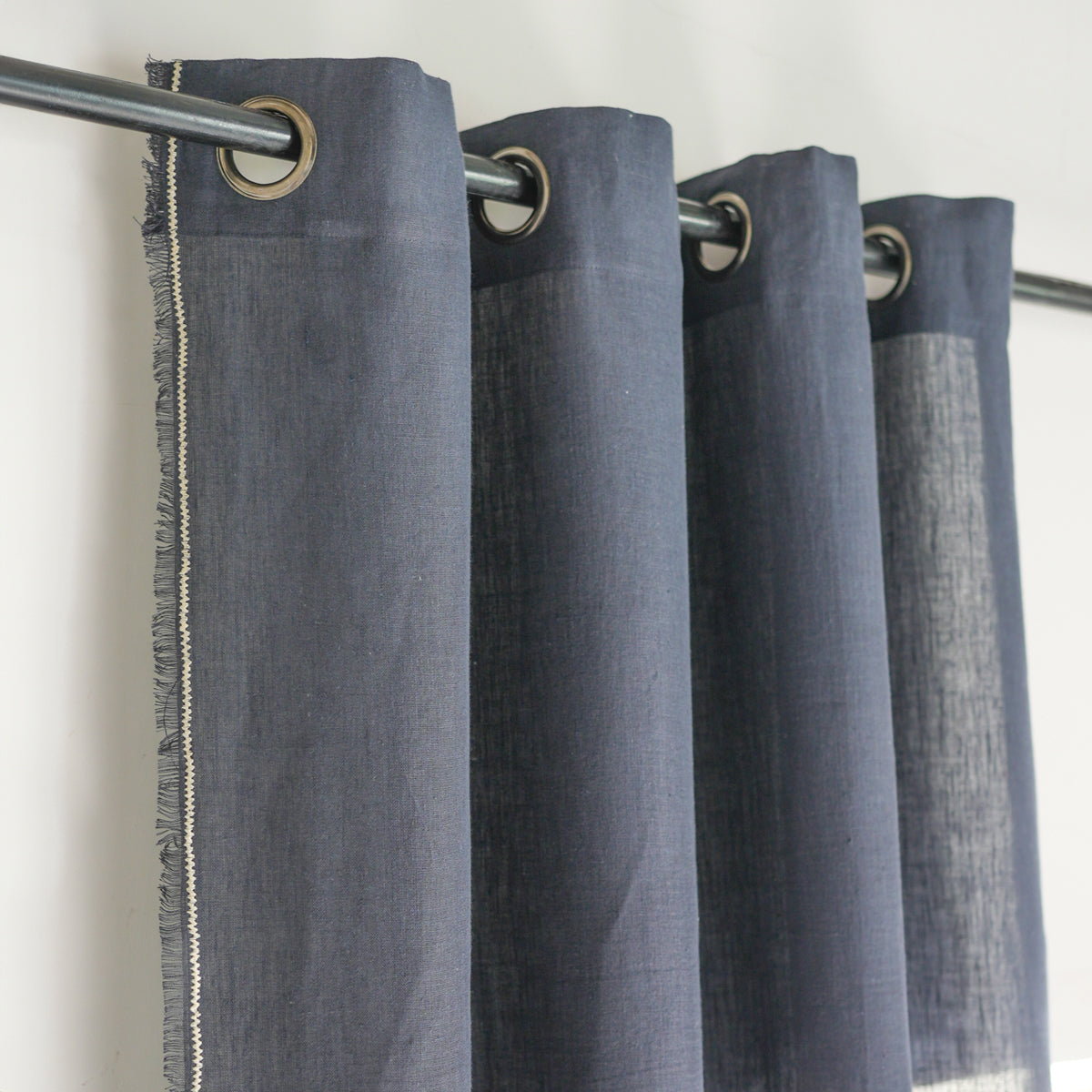 Eyelet curtain in washed linen 140x260 GABRIEL