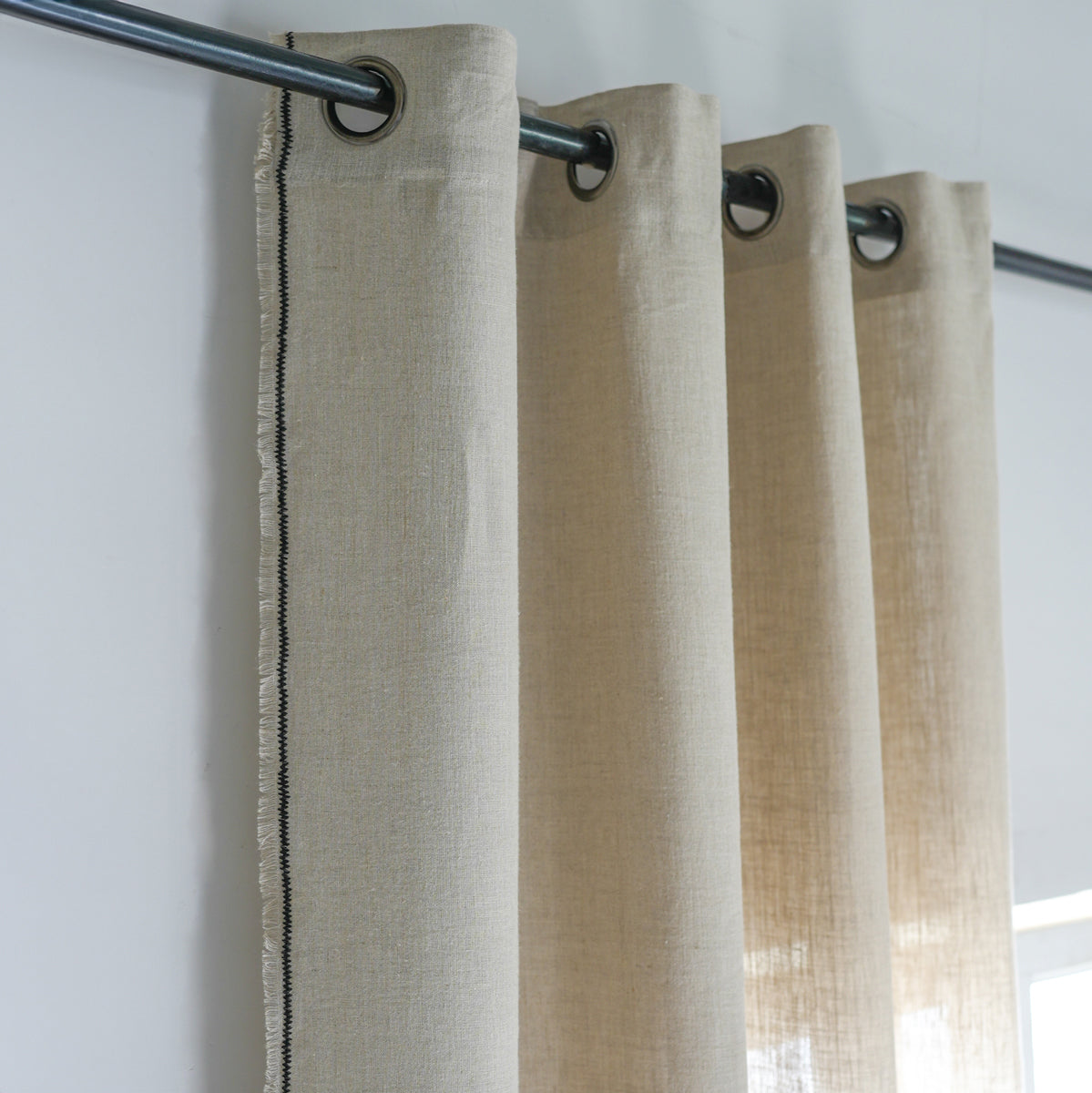 Washed linen eyelet curtain 140x290 GABRIEL