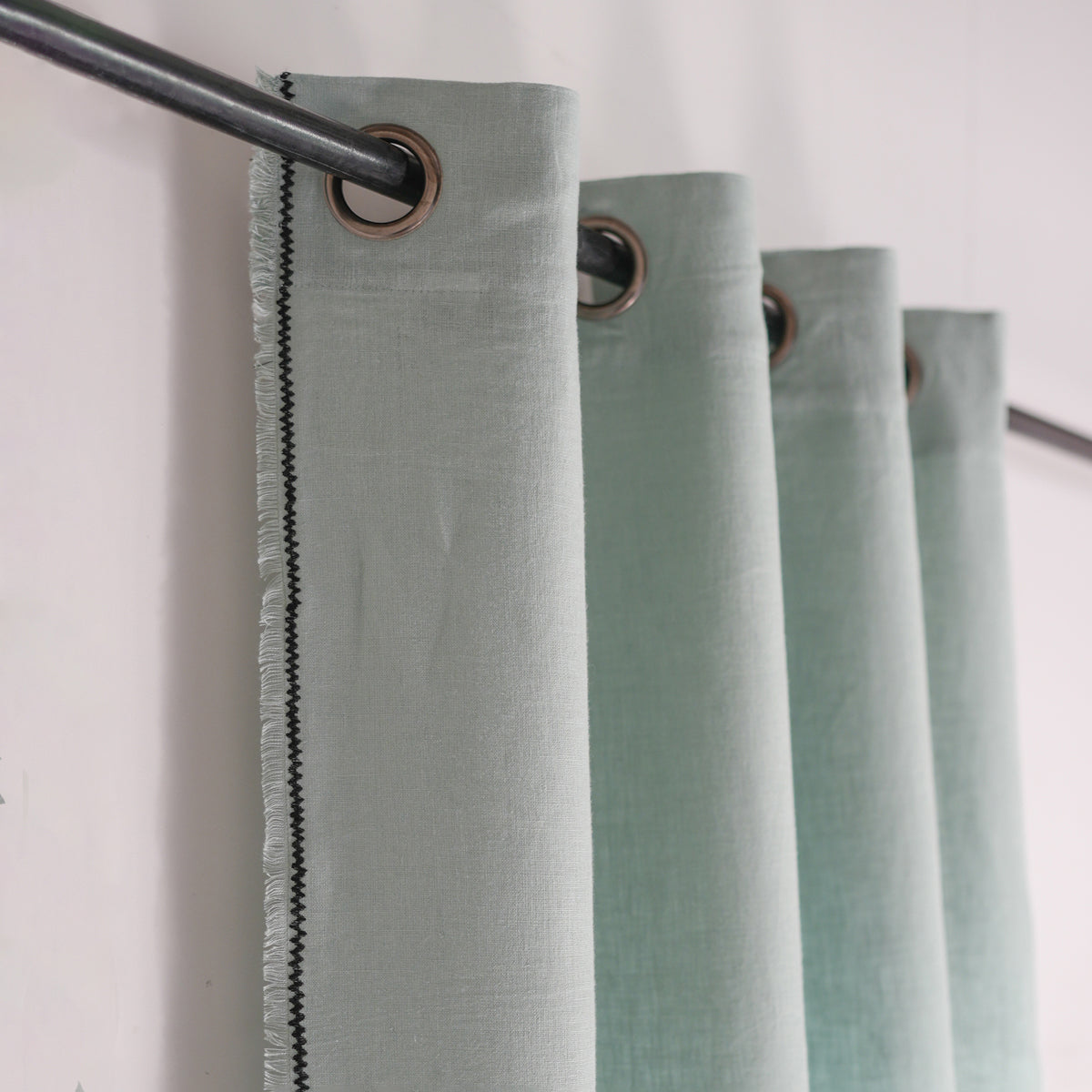 Washed linen eyelet curtain 140x290 GABRIEL