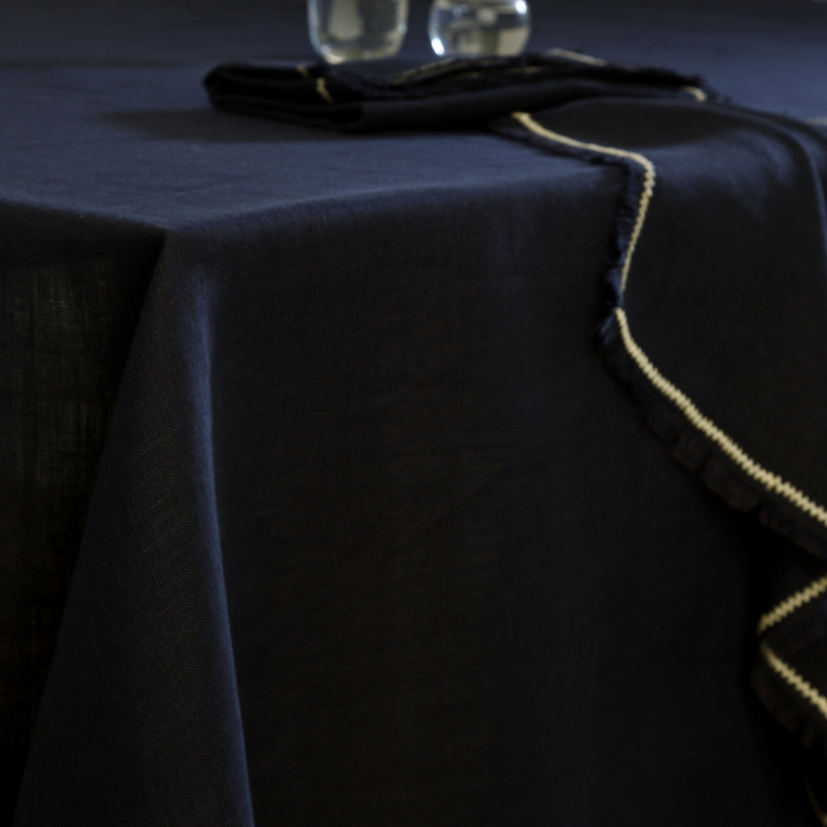 Tablecloth in washed linen 140x140 GABRIEL