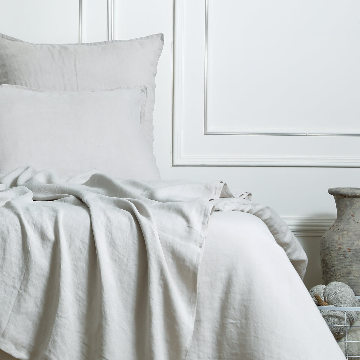 Pillowcases with border (x2) in washed linen natural CAMILLE