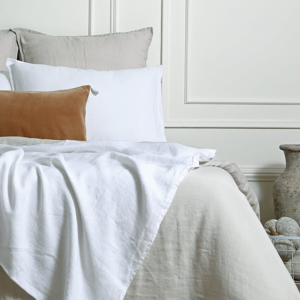 Bedspread in washed linen CAMILLE 180x250