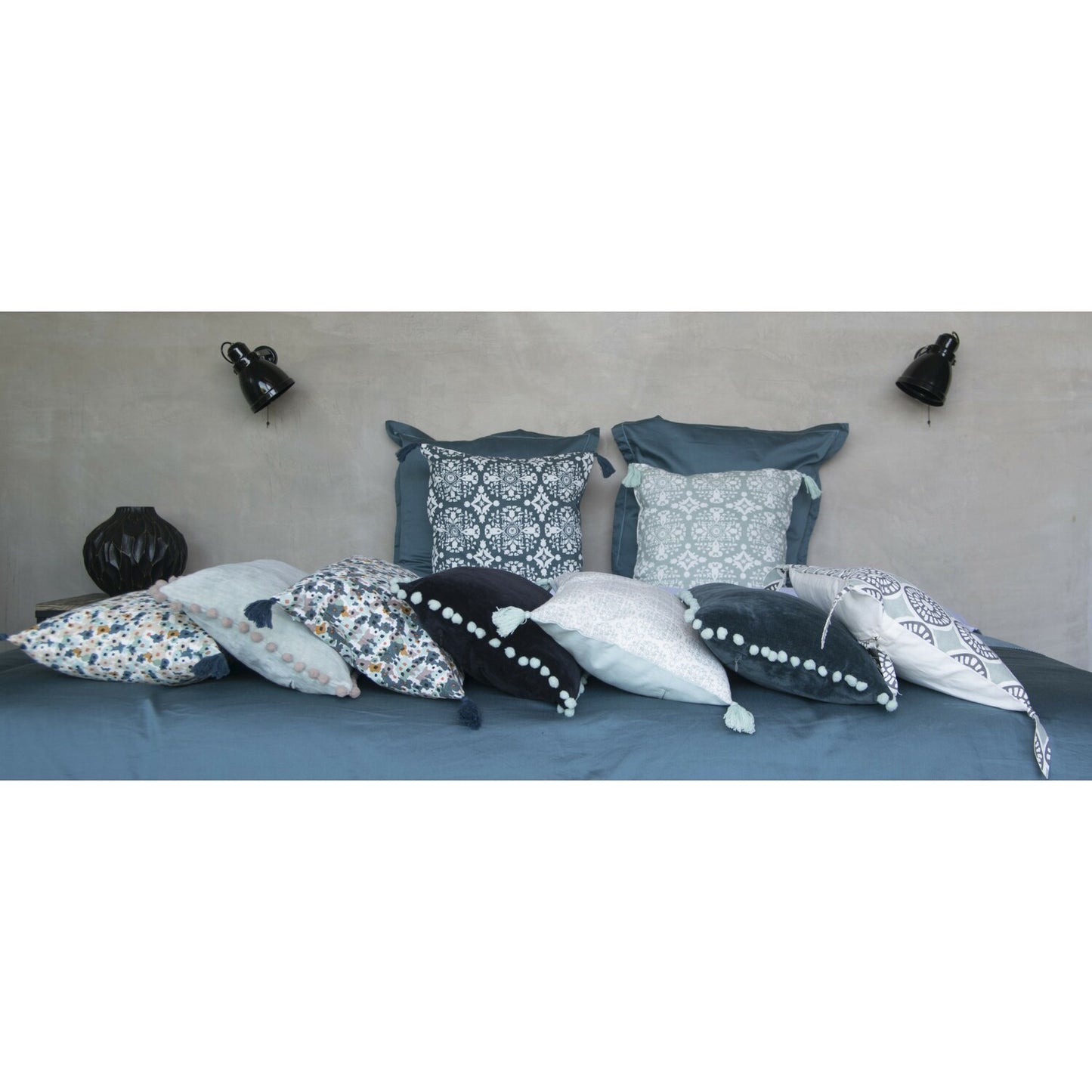 AVORIAZ cotton velvet cushion cover 50x30