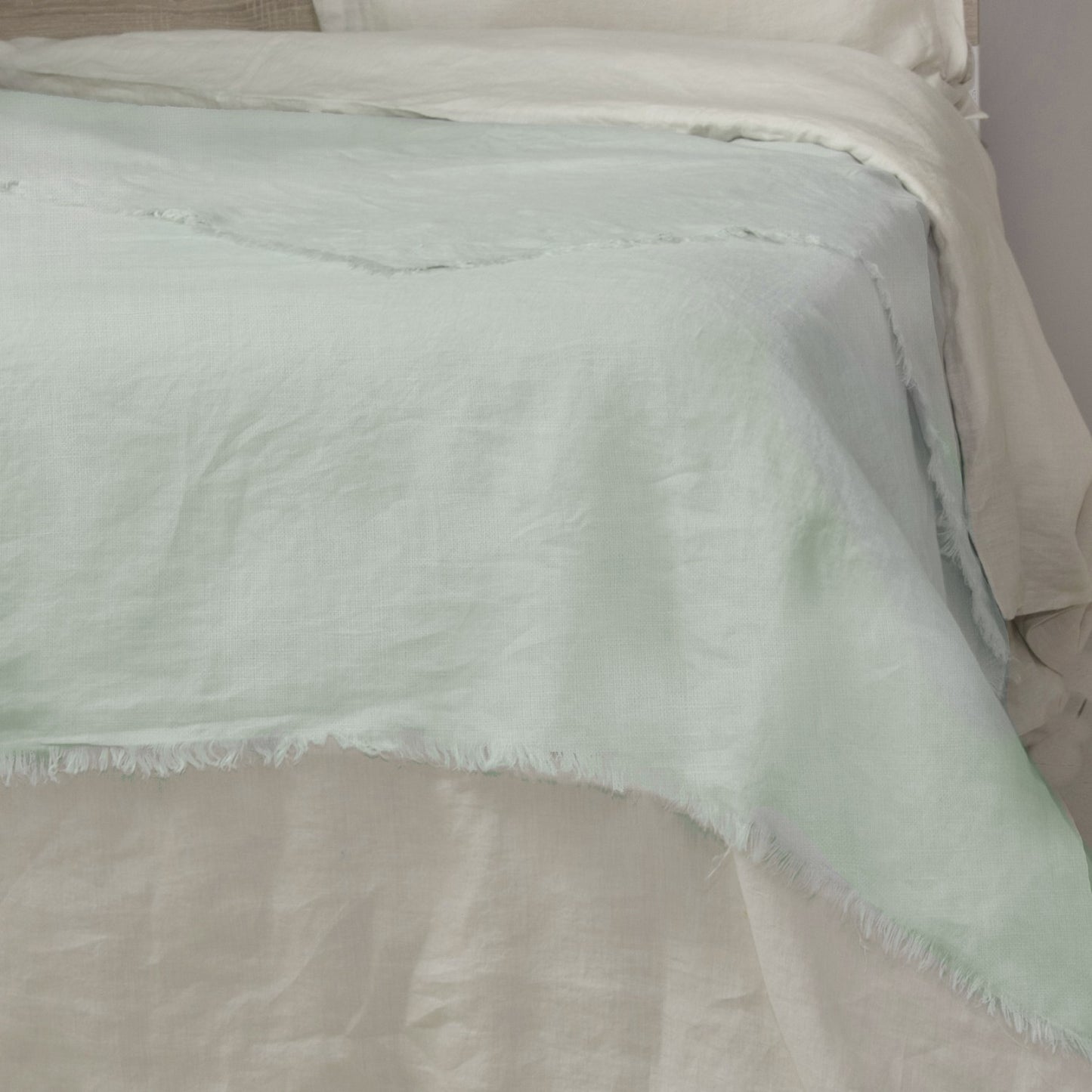HORTENSE washed linen bedspread 180x260
