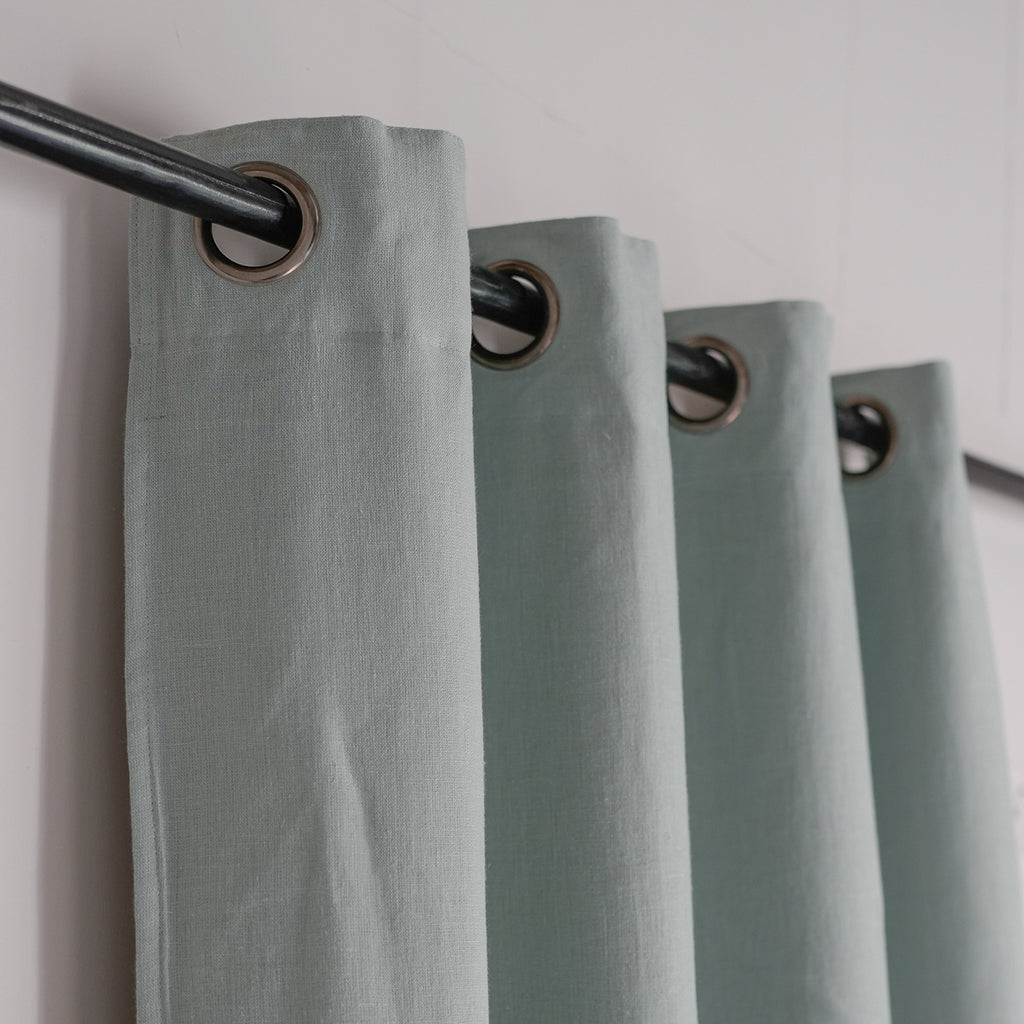 Eyelet curtain in washed linen 140x290 PAUL