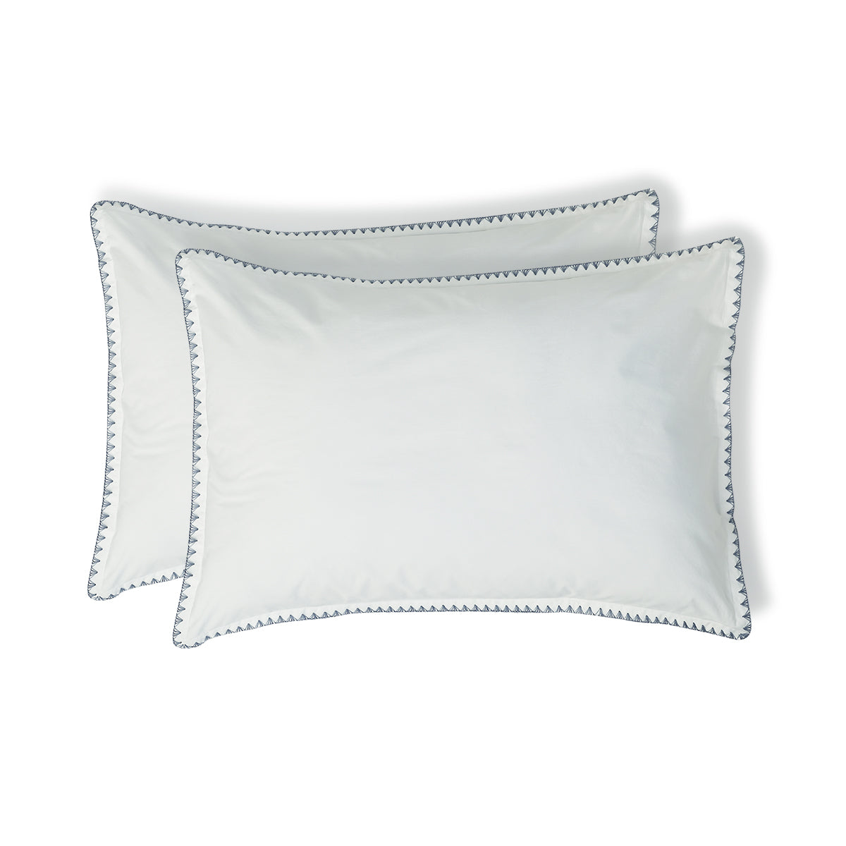 Taie d'oreiller brodée percale de coton blanc / denim ZOÉ