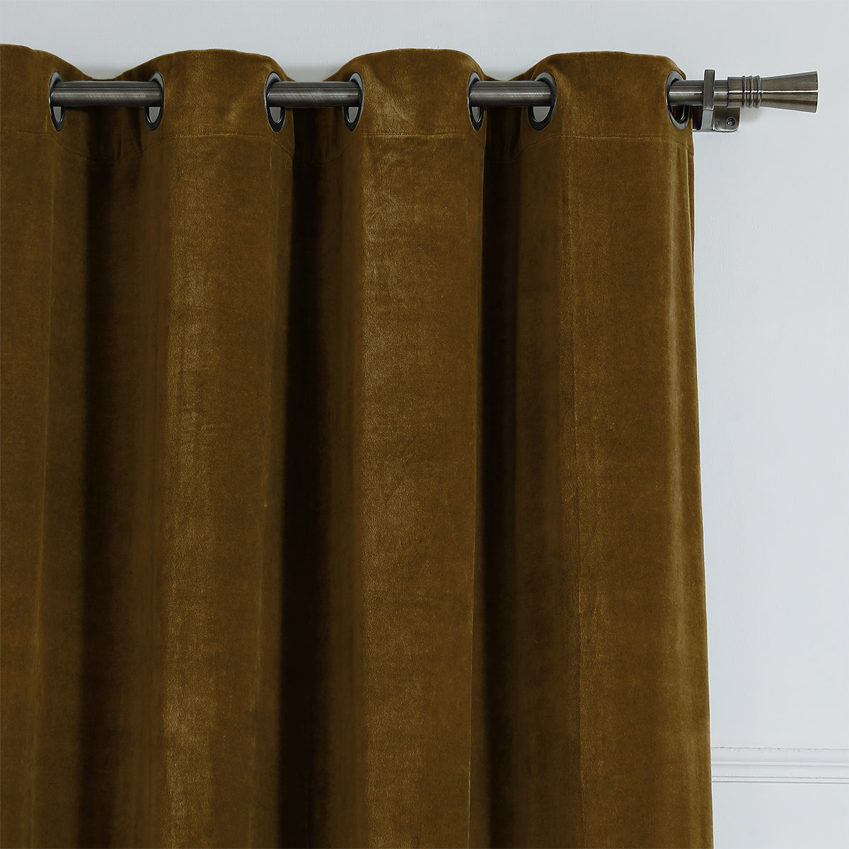 Rideau à oeillets velours de coton 135x260 VELVET - brun chêne