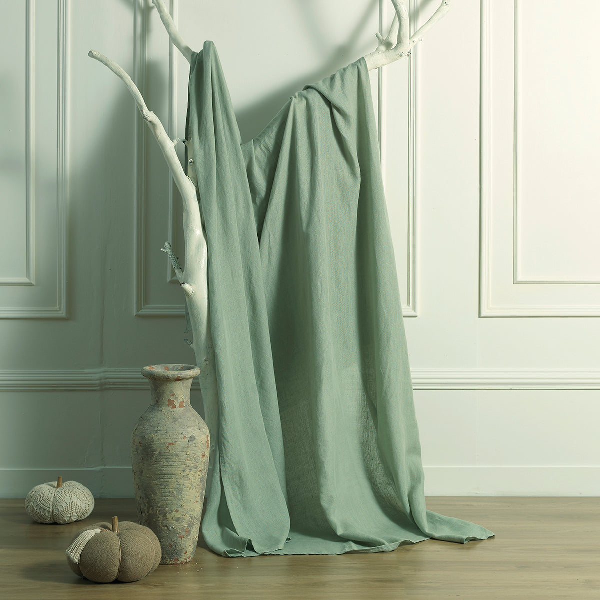 Jeté de lit lin lavé 180x250 CAMILLE - vert céladon