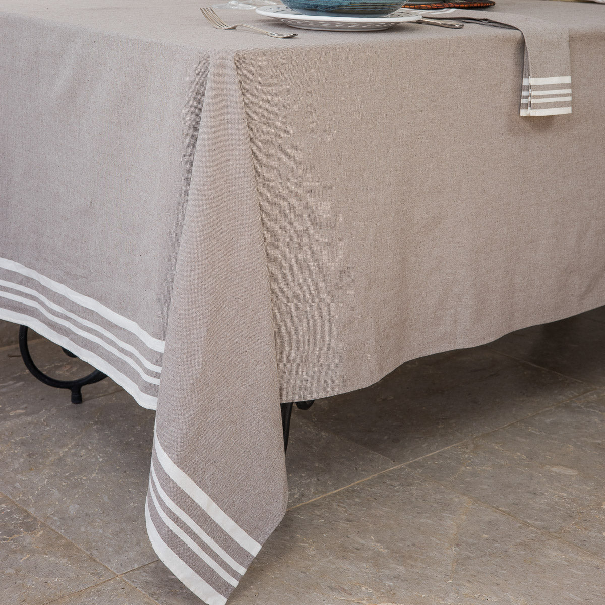 Nappe + 8 serviettes coton 180x300 MAHDIA