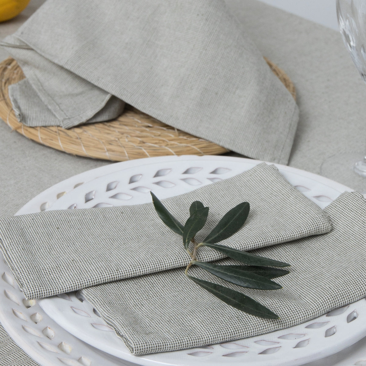 Nappe + 4 serviettes coton 150x250 COLETTE - vert olive