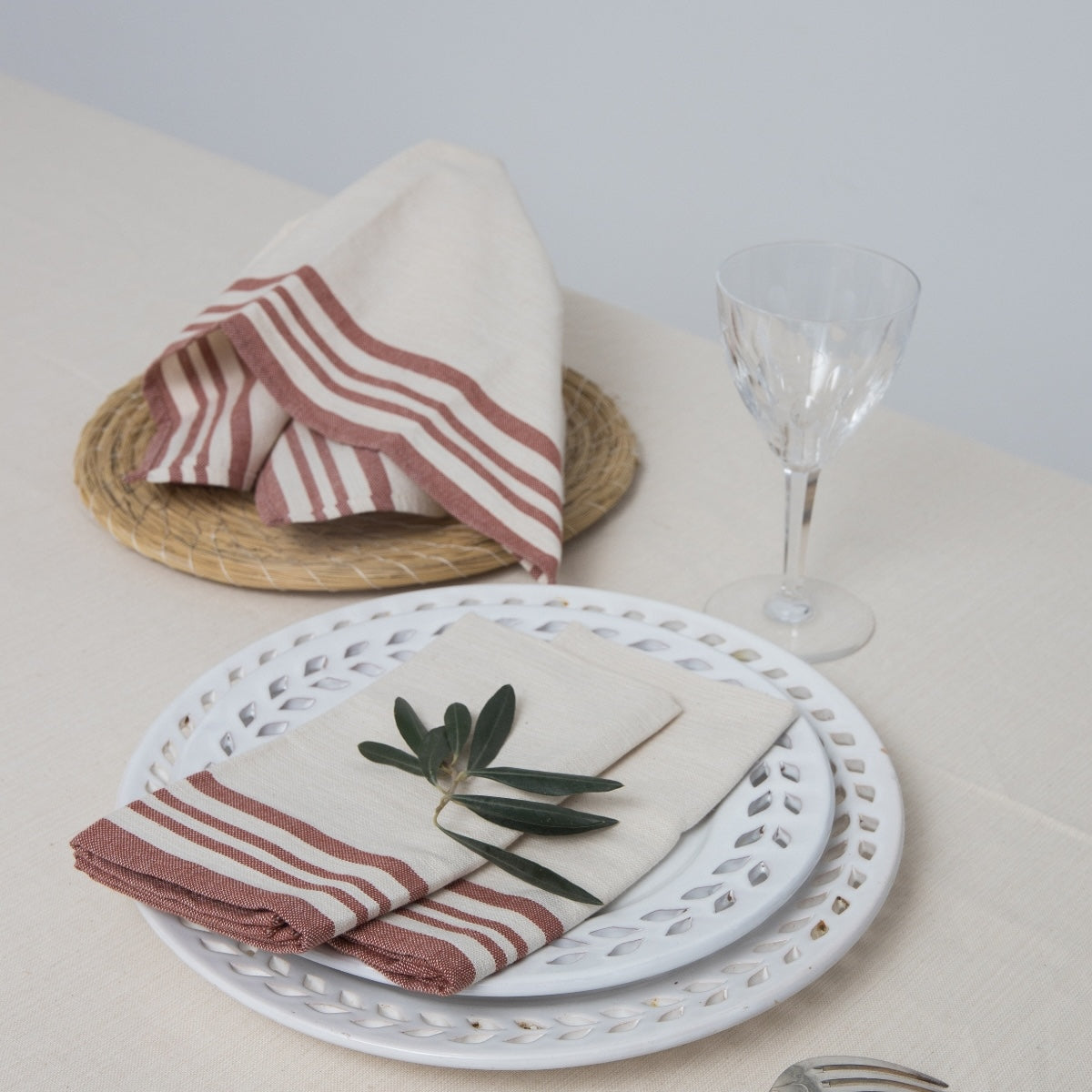Nappe + 8 serviettes coton 180x350 GUETARY - beige lin / rouge tomette