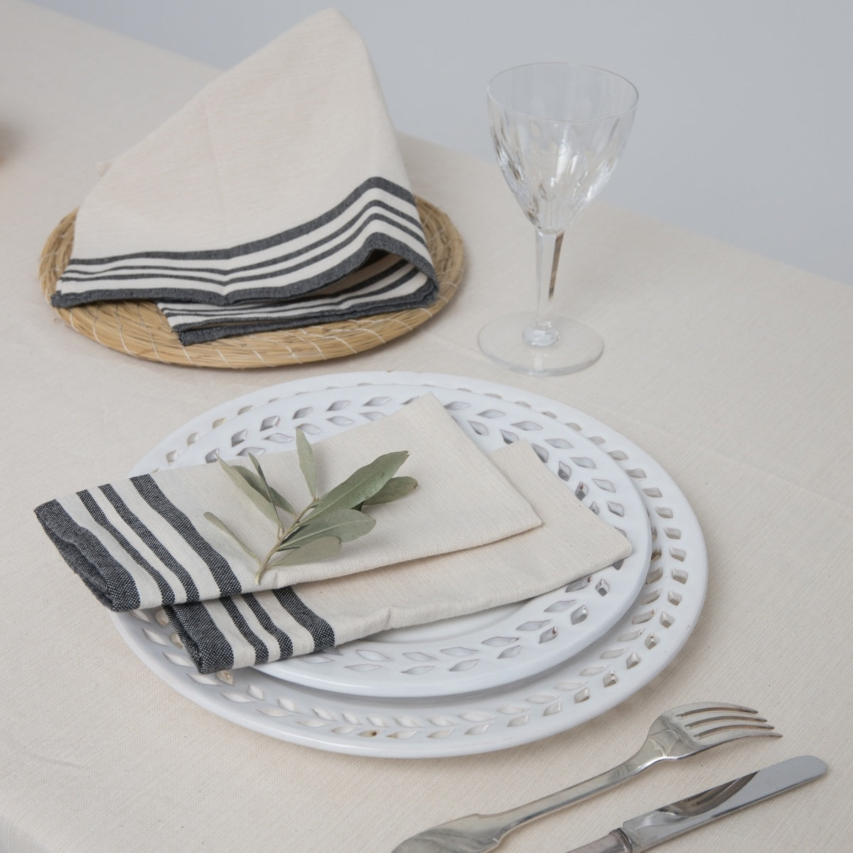 Nappe + 8 serviettes coton 180x350 GUETARY - beige lin / noir