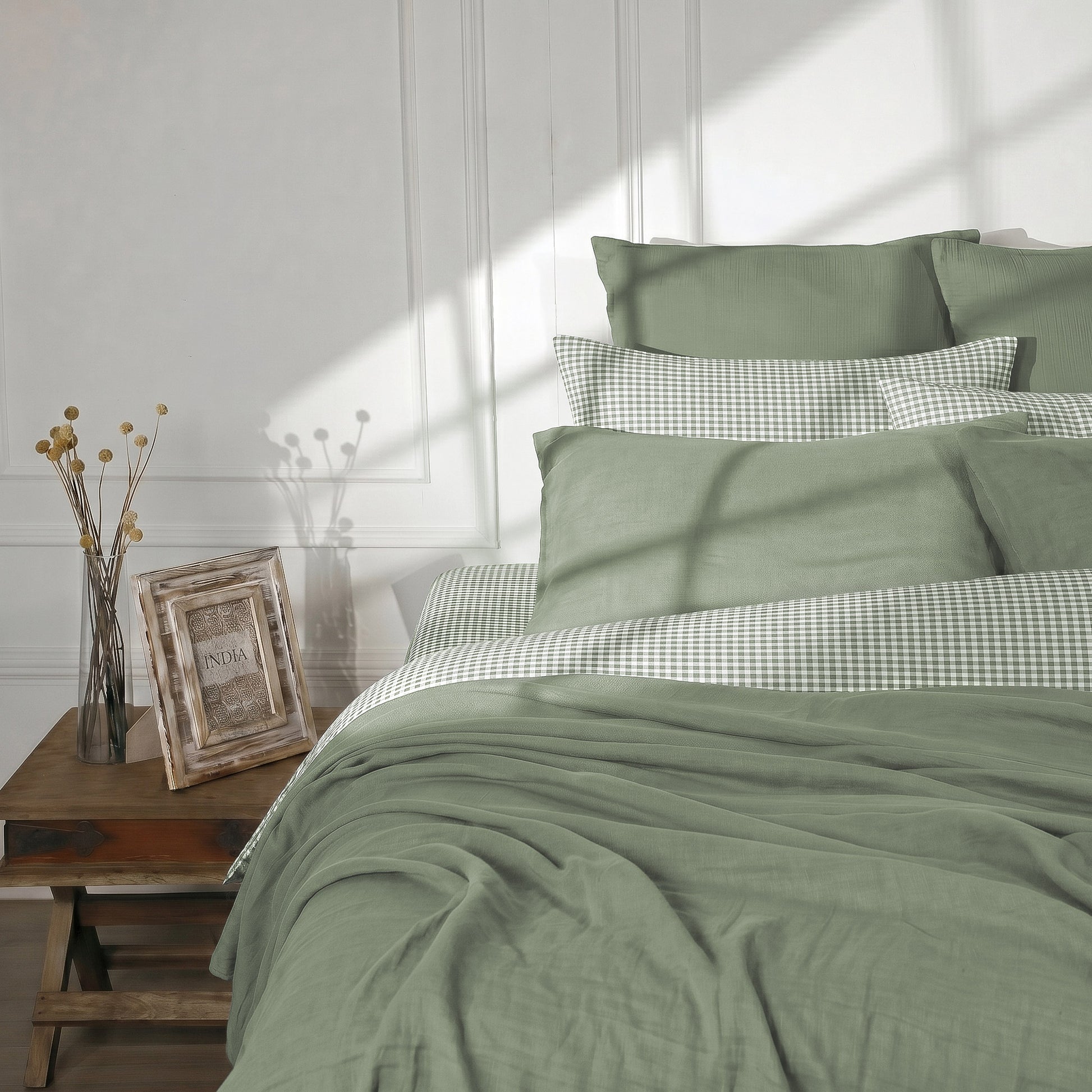 Parure + taies 65x65 coton lavé vert céladon LUNAS 240x220+2(65x65)