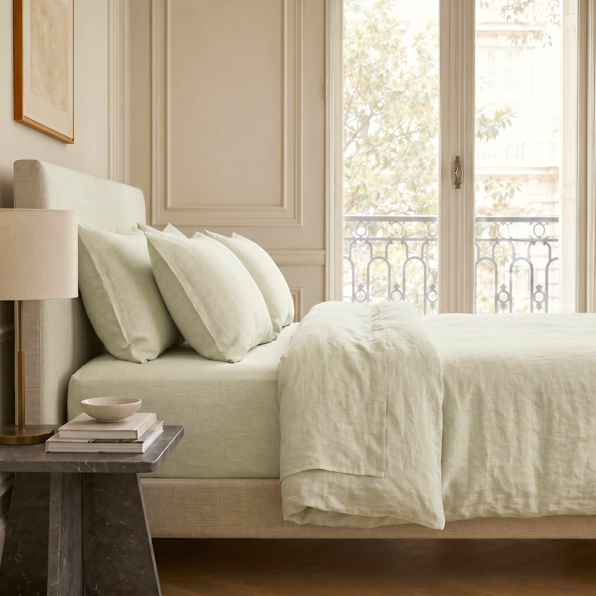Parure + taies 65x65 lin lavé vert amande ADELE 240x220+2(65x65)