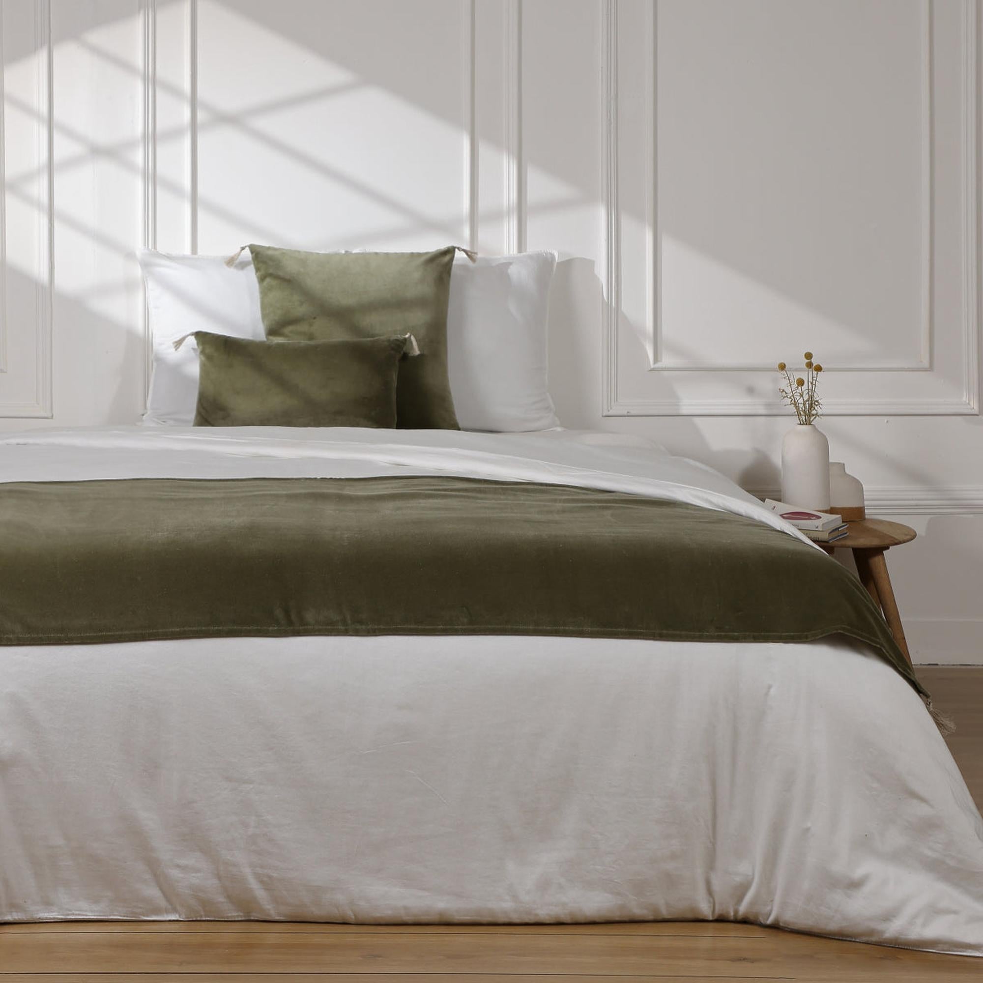 Chemin de lit velours de coton 90x200 DANUBE - vert kaki