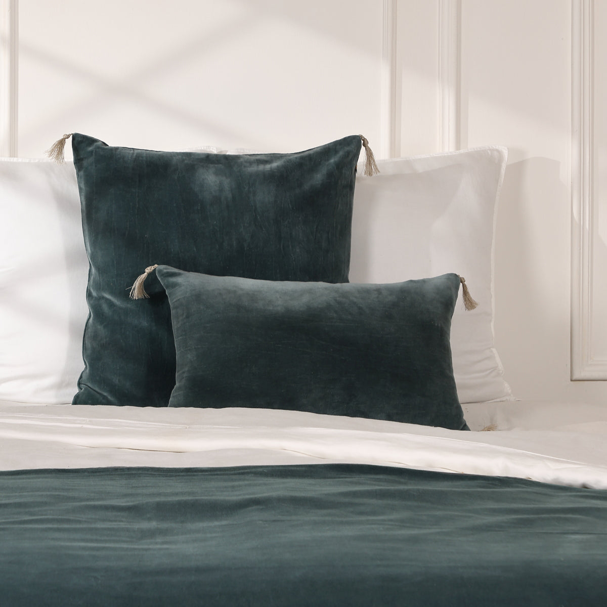 Housse de coussin velours de coton 60x40 DANUBE - bleu orage
