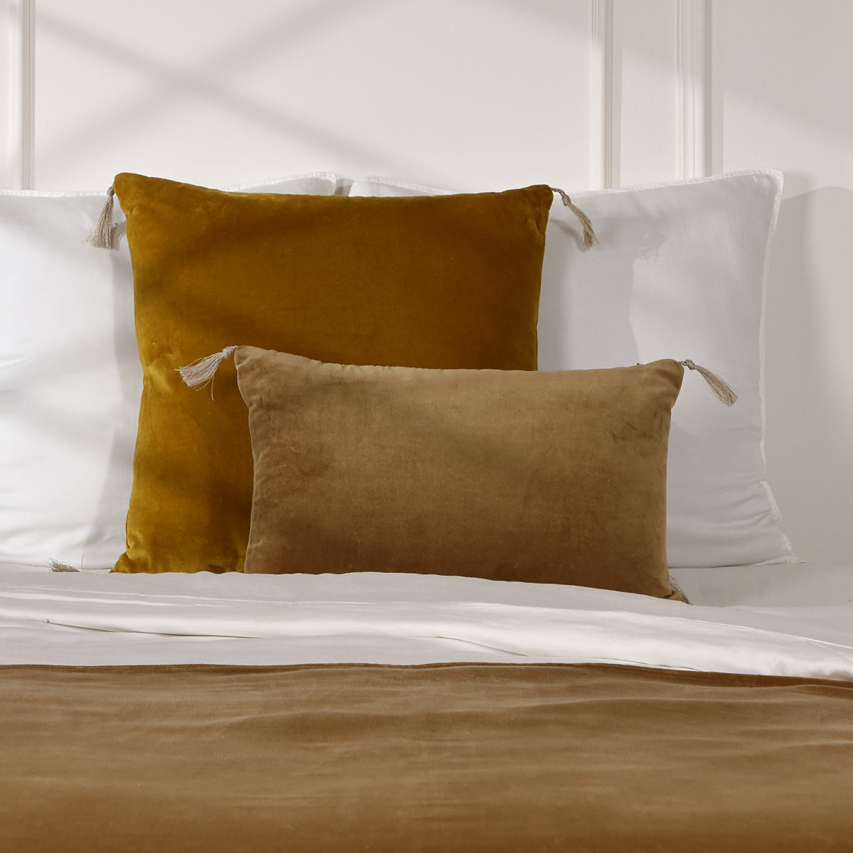 Housse de coussin velours de coton 60x40 DANUBE - camel