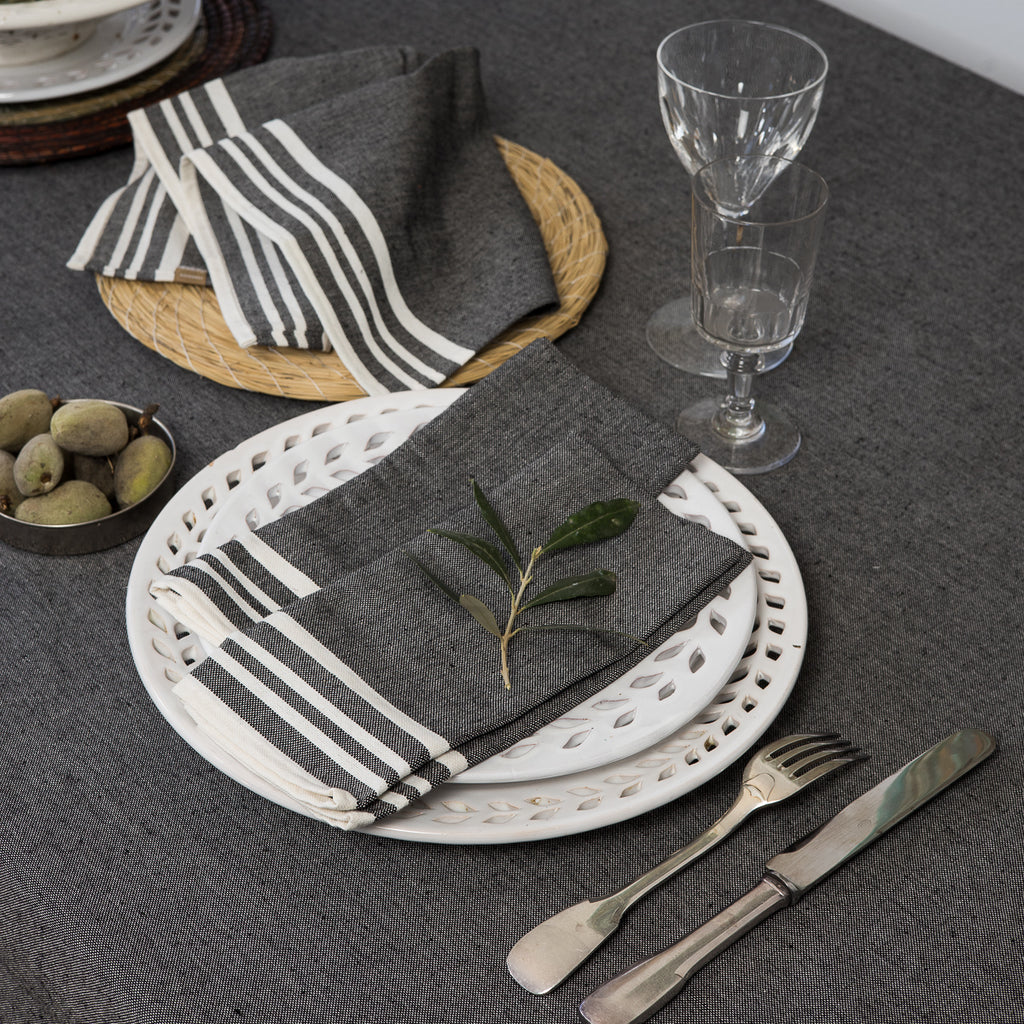 Nappe + 8 serviettes coton 180x350 MAHDIA - noir