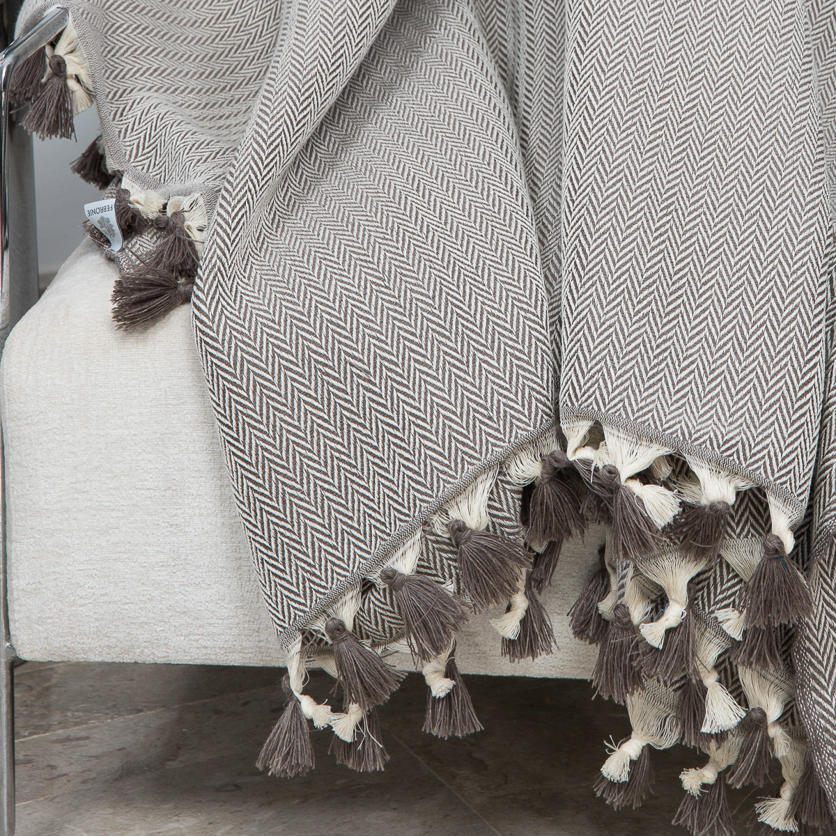 Plaid laine taupe GSTAAD