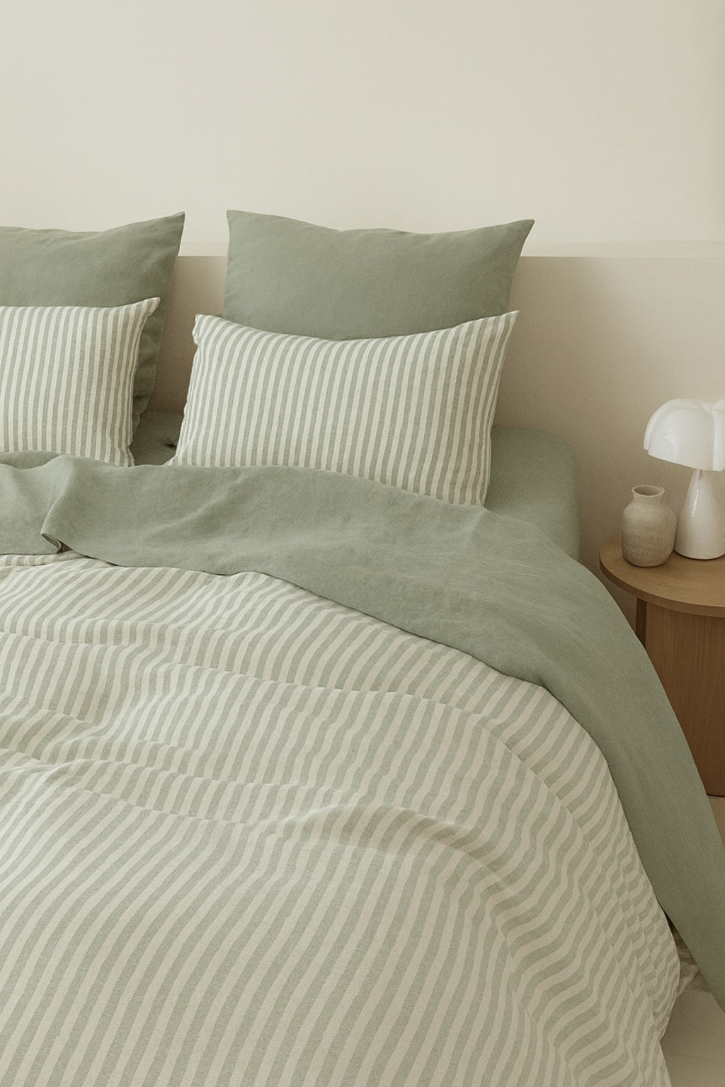 Parure + taies 65x65 coton lavé vert céladon LUNAR